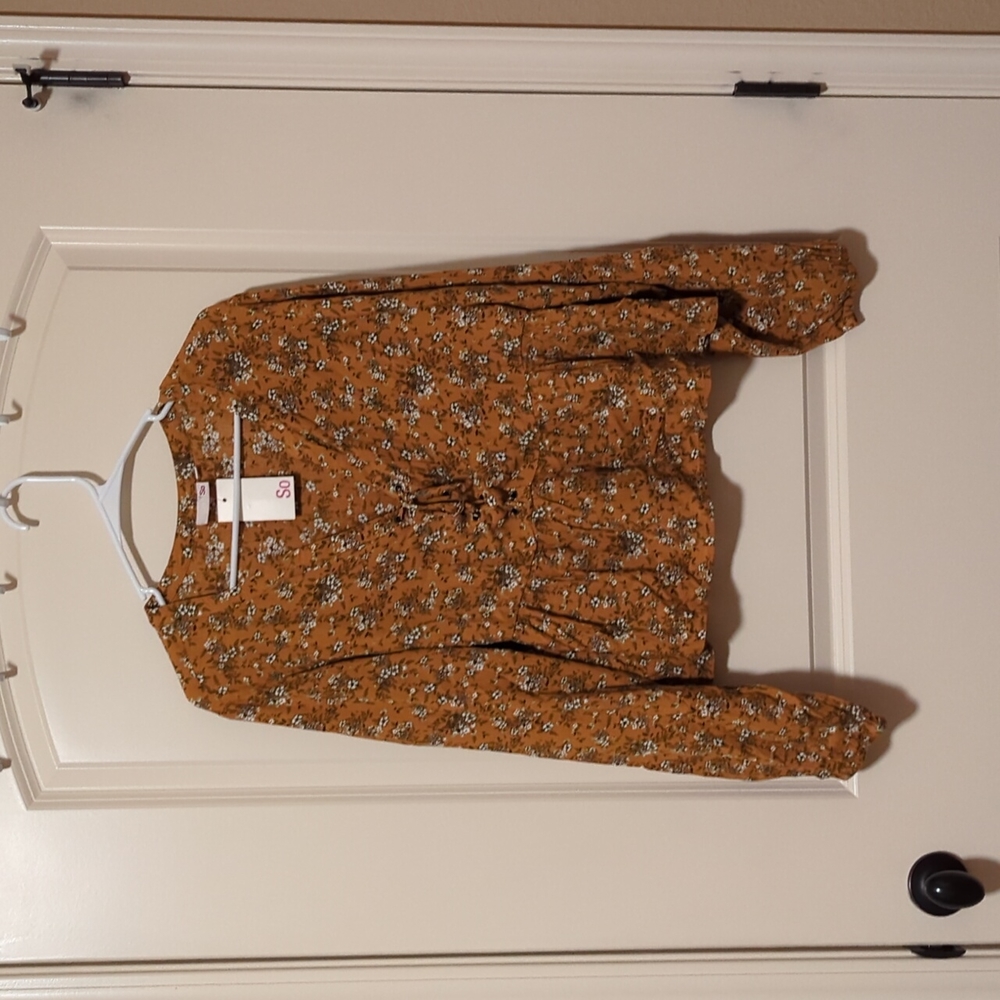 NWT SO long sleeve lace up peplum top large